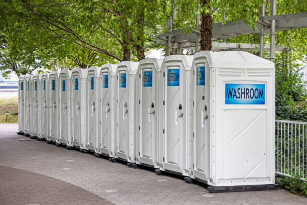 Best Portable restroom trailer rental  in Dellwood, MN